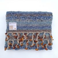 Warm scarf with amber signatures