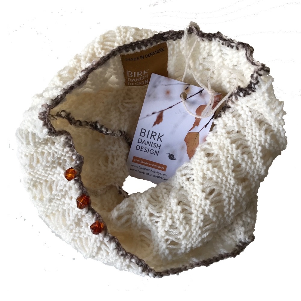 Peace Silk (100%) decorated with amber. Choose colour
